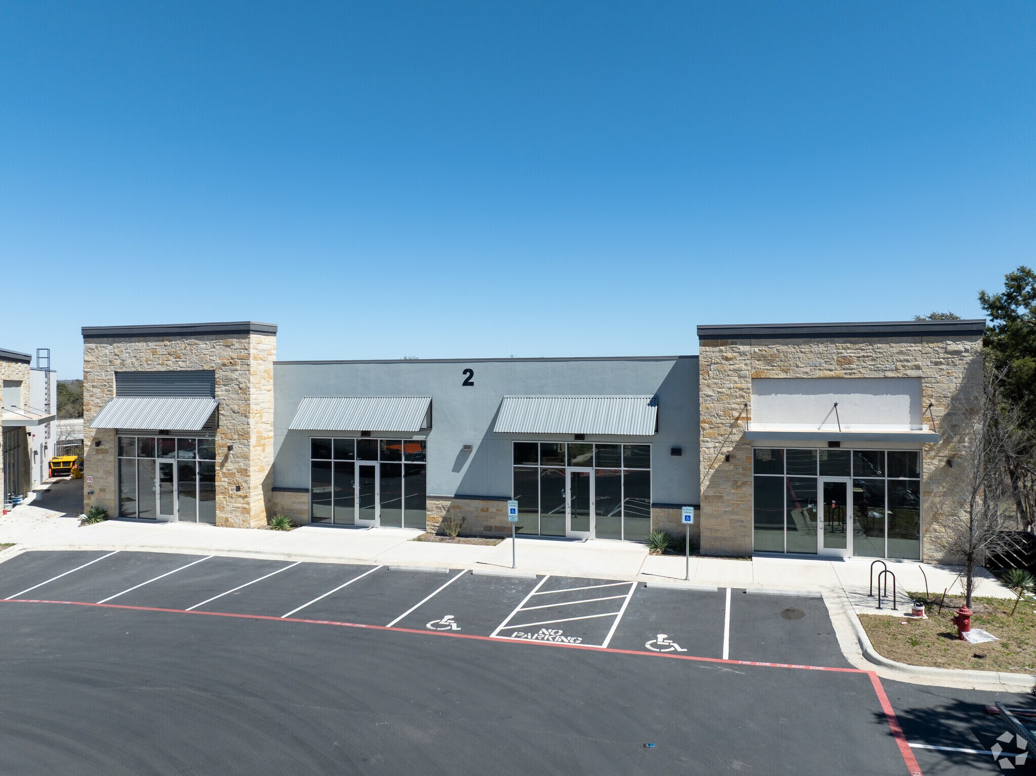 2200 E Whitestone Blvd, Cedar Park, TX à louer Photo du bâtiment- Image 1 de 12