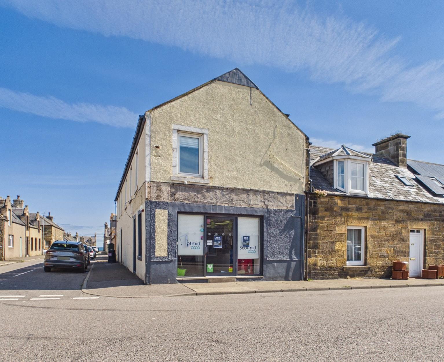 9-11 Brander St, Burghead for lease Primary Photo- Image 1 of 4