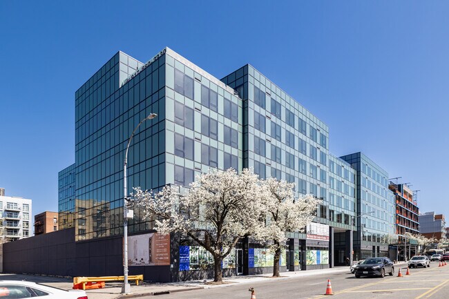 More details for 144-49 Northern Blvd, Flushing, NY - Retail for Lease