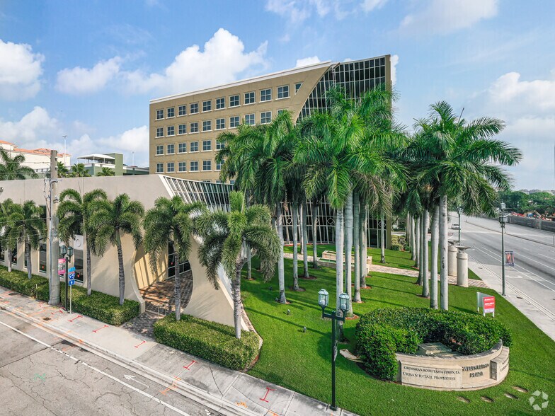 925 S Federal Hwy, Boca Raton, FL à louer - Photo du bâtiment - Image 3 de 9