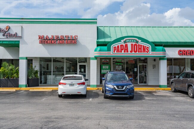 Plus de détails pour 4970-4998 W Atlantic, Margate, FL - Commerce de détail à louer