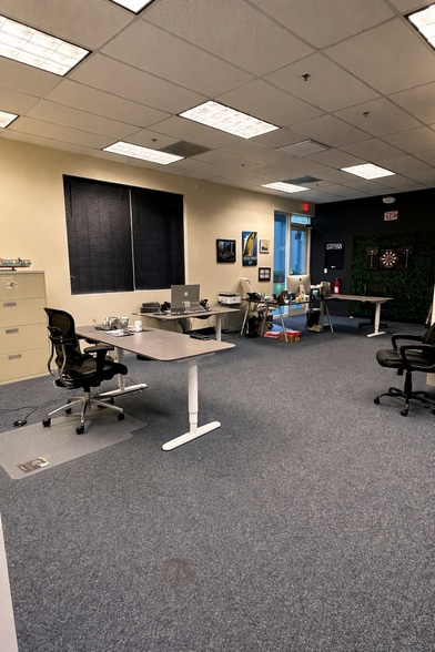 2860 W State Road 84, Fort Lauderdale, FL à louer - Photo principale - Image 1 de 26