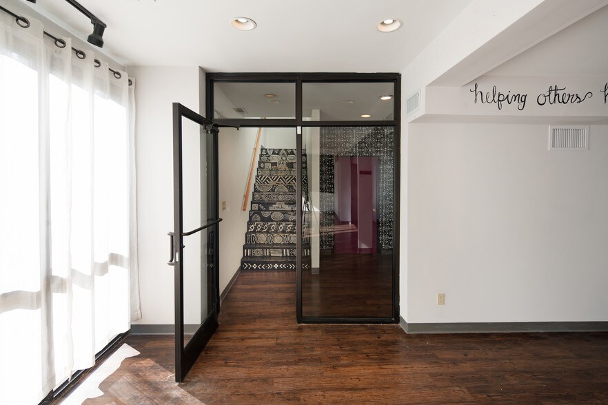 771 E Brookhaven Cir, Memphis, TN à louer - Photo intérieure - Image 3 de 9