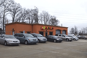 More details for 3250 Rozzelles Ferry Rd, Charlotte, NC - Retail for Lease