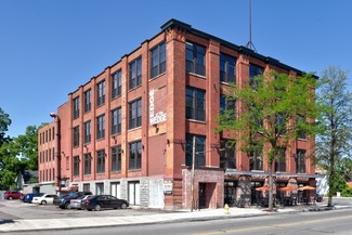 Plus de détails pour 739 Clinton Ave S, Rochester, NY - Vente au détail à louer