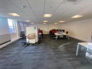 18 George St, Edinburgh for lease Interior Photo- Image 1 of 1