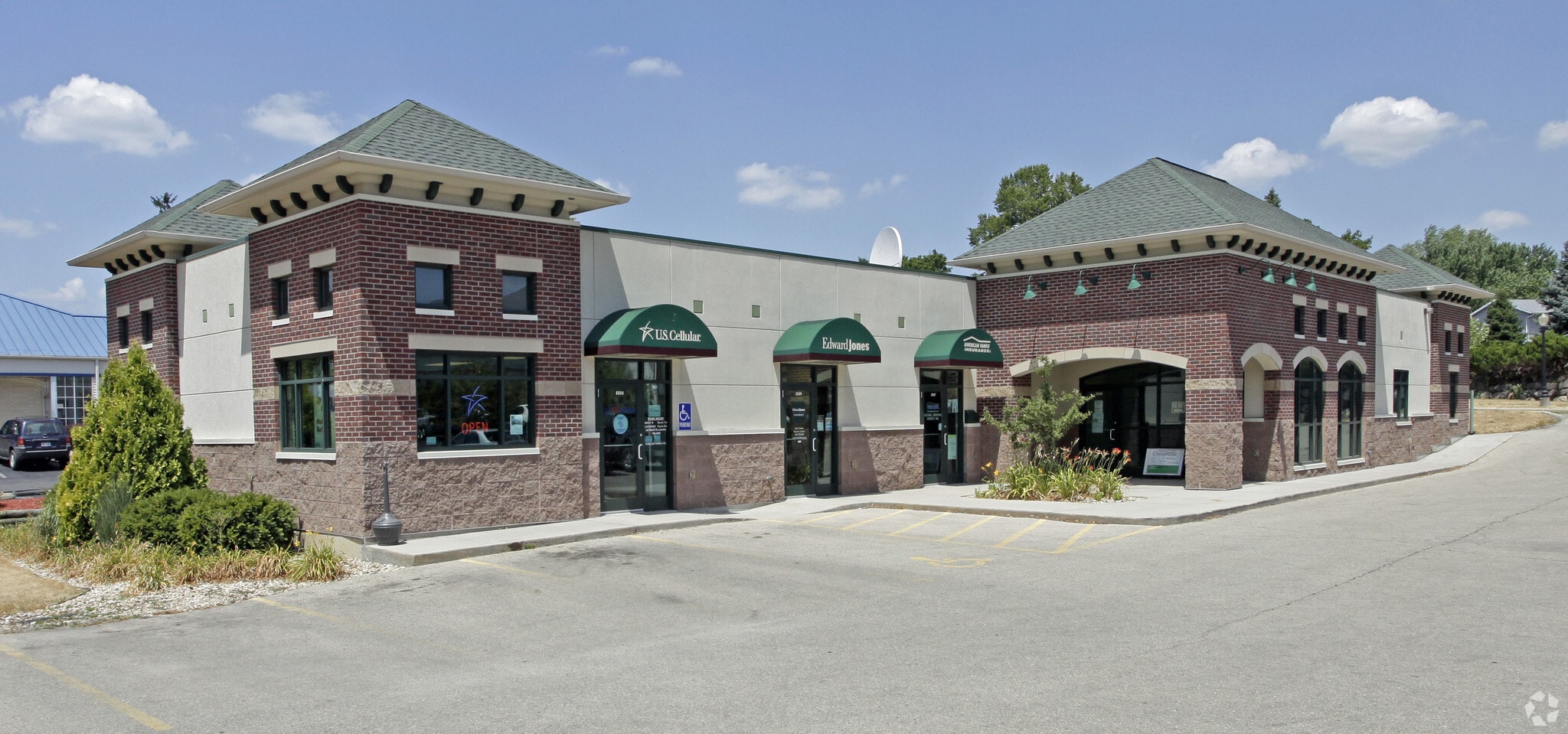 2525-2531 Main St, Cross Plains, WI for lease Primary Photo- Image 1 of 7