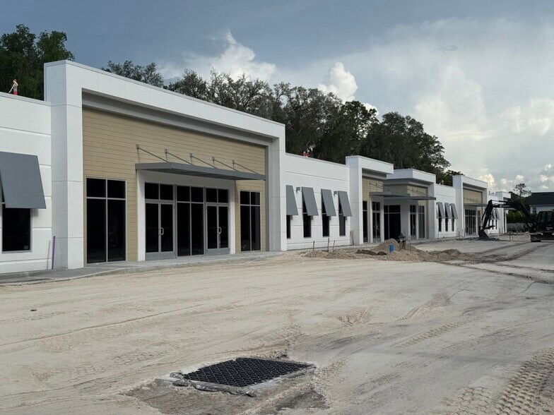 2801 W Lake Mary Blvd, Lake Mary, FL à louer - Photo du bâtiment - Image 3 de 7