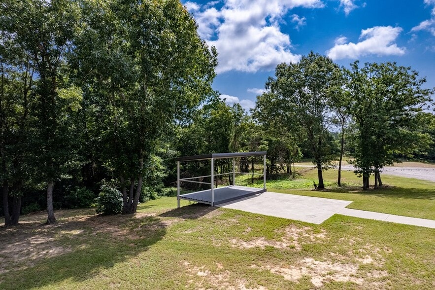 5015 State Highway 155, Palestine, TX à vendre - Photo du bâtiment - Image 3 de 32