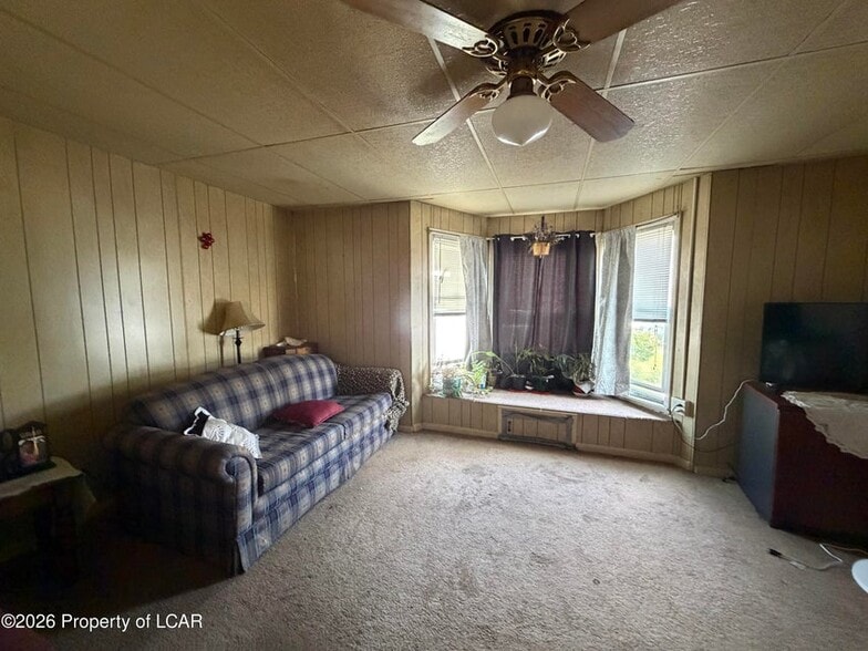 71 N Kennedy St, Mcadoo, PA à vendre - Photo du bâtiment - Image 2 de 18