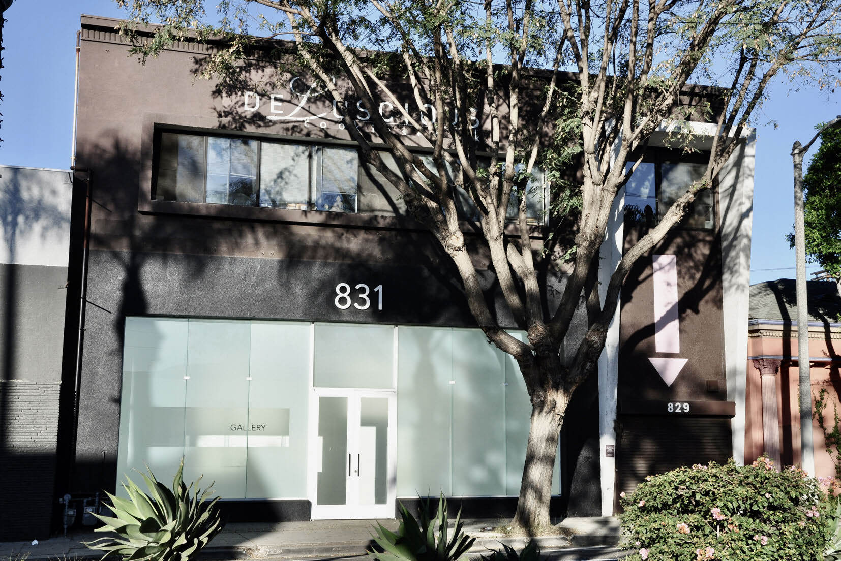 829-831 N Highland Ave, Los Angeles, CA à louer Photo du bâtiment- Image 1 de 10