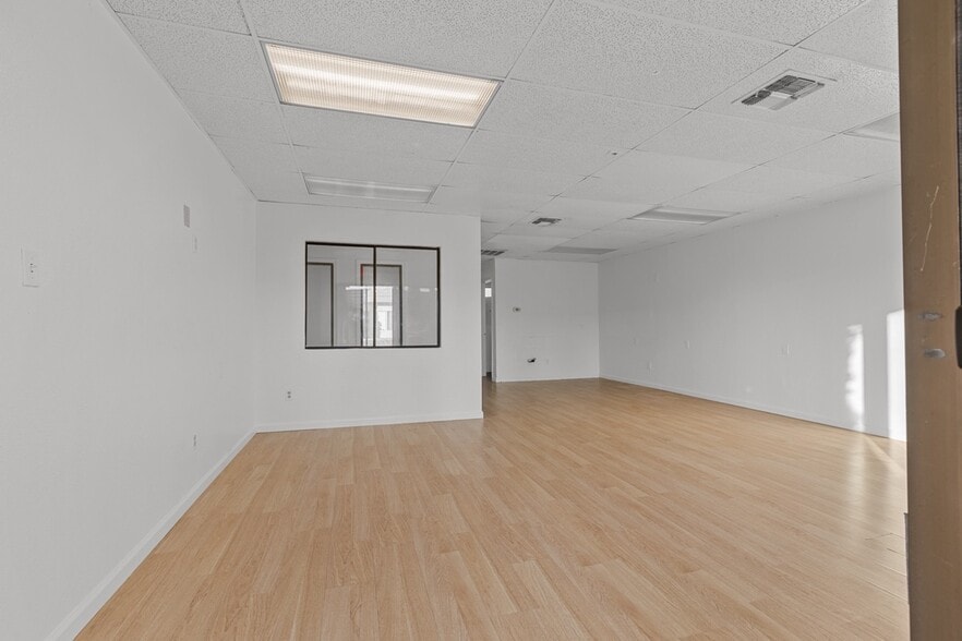 4800 Manzanita Ave, Carmichael, CA à louer - Photo du bâtiment - Image 2 de 23