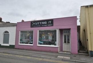 Plus de détails pour 10 Mansel St, Carmarthen - Commerce de détail à vendre