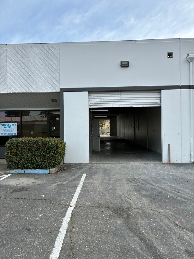 More details for 8130 Lorraine Ave, Stockton, CA - Industrial for Lease