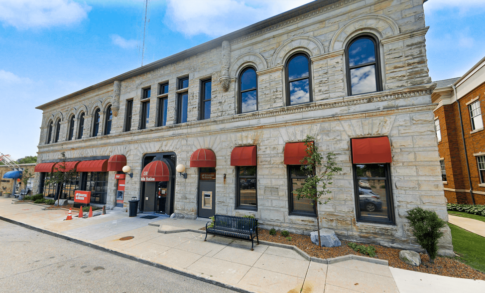 131 E Franklin St, Elkhart, IN for lease - Building Photo - Image 1 of 12