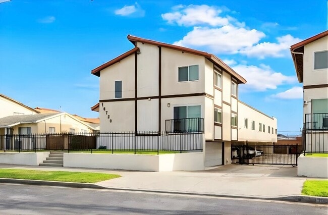 Plus de détails pour 16720 S Dalton Ave, Gardena, CA - Multi-résidentiel à vendre
