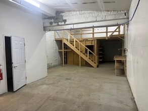 165 Freemans Bridge Rd, Schenectady, NY à louer Photo intérieure- Image 2 de 8