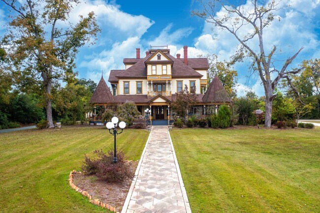 Plus de détails pour 323 N Main St, Swainsboro, GA - Commerce de détail à vendre