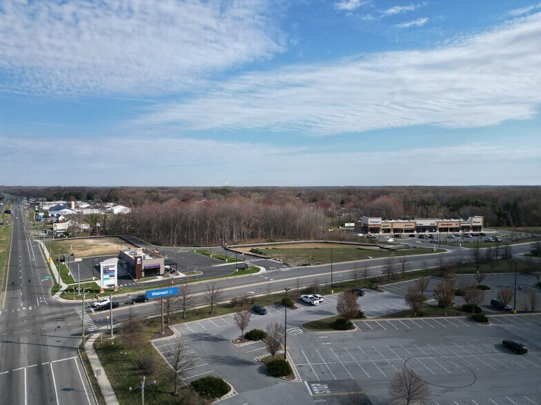 Route 13 & Jerome Dr, Dover, DE à louer - Photo du bâtiment - Image 2 de 14