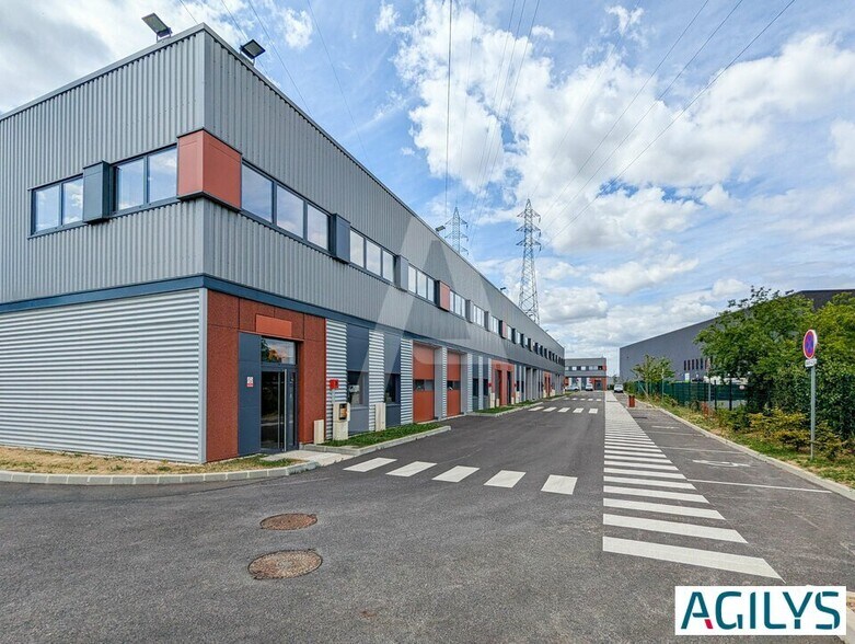 24 Avenue Paul Maintenant, Corbeil-Essonnes for lease - Building Photo - Image 1 of 12