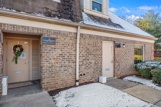 8301-8323 Cherry Ln, Laurel, MD à louer Photo intérieure- Image 1 de 25