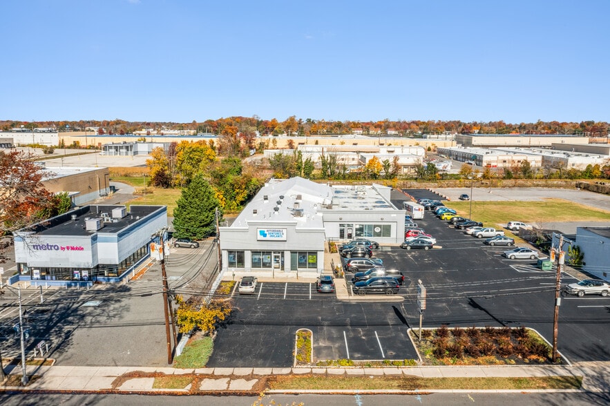 60 W Landis Ave, Vineland, NJ for sale - Building Photo - Image 1 of 9