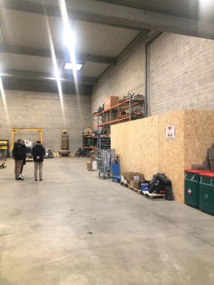 Rue Du Maréchal De Lattre De Tassigny, Élancourt à louer - Photo intérieure - Image 3 de 8