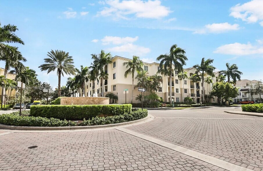 2416 Renaissance Way, Boynton Beach, FL à vendre - Photo principale - Image 1 de 1