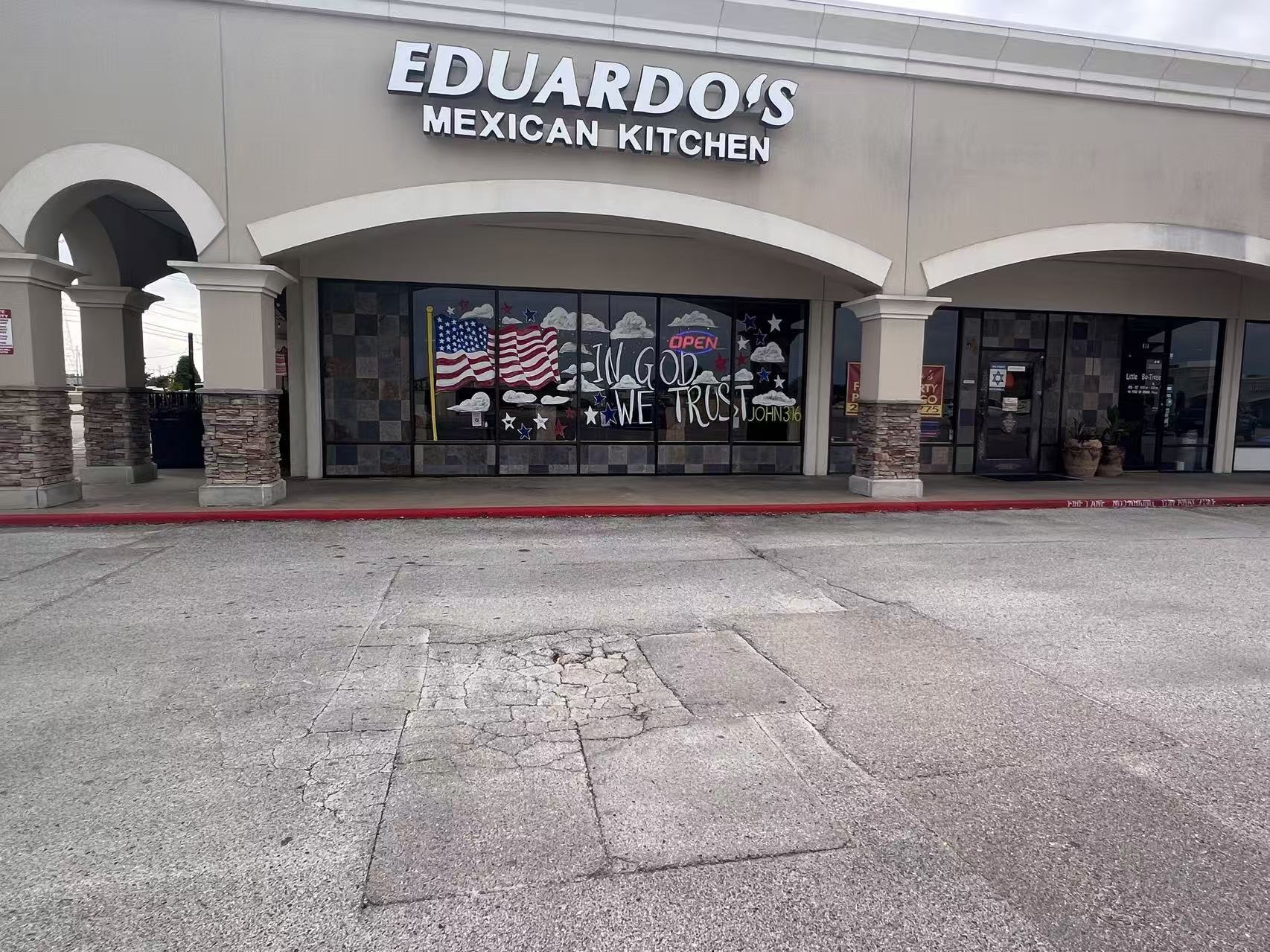 961 Nasa Pky, Houston, TX for lease Interior Photo- Image 1 of 15