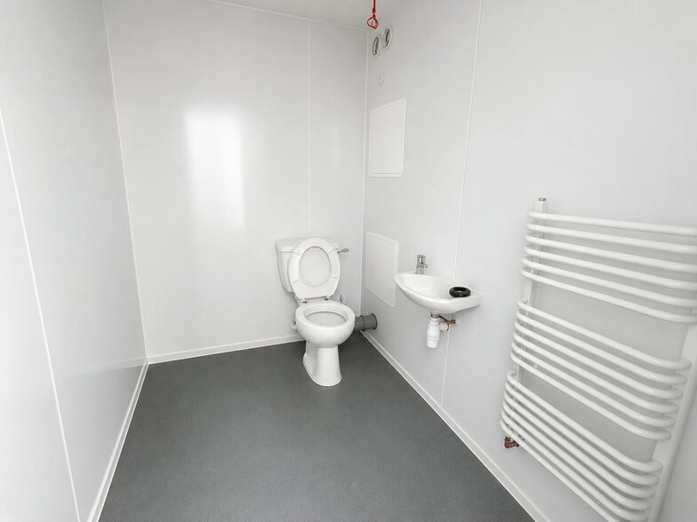 Main St, Perth for lease - Building Photo - Image 3 of 6