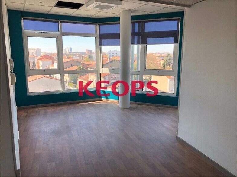 60 Boulevard Déodat De Séverac, Toulouse for lease - Interior Photo - Image 3 of 20