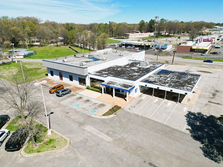 3201-3219 Austin Peay Hwy, Memphis, TN for lease - Building Photo - Image 3 of 6