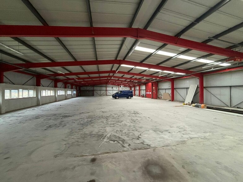 121-127 Deerdykes Vw, Cumbernauld for lease - Building Photo - Image 2 of 5