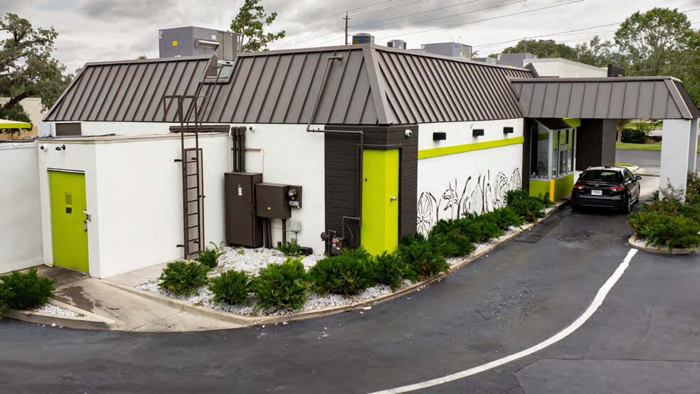 2410 Apalachee Pky, Tallahassee, FL for lease - Building Photo - Image 2 of 5