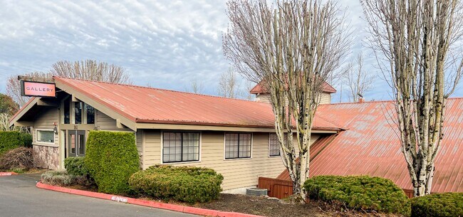 More details for 201 W Historic Columbia River Hwy, Troutdale, OR - Retail for Sale