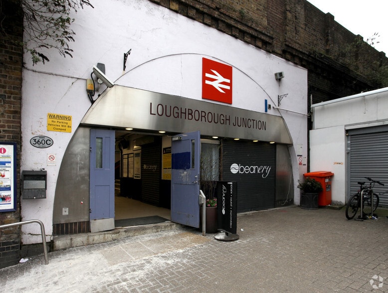 Coldharbour Ln, London for lease - Building Photo - Image 3 of 3