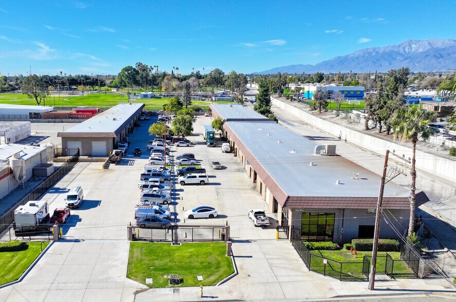 346 S I St, San Bernardino, CA à louer - Photo du bâtiment - Image 2 de 9