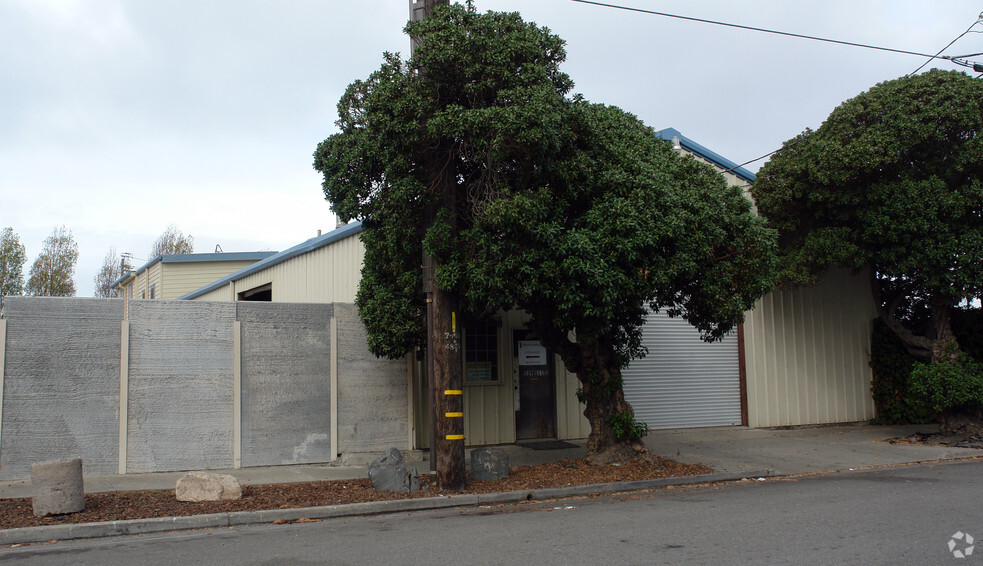 539 S 11th St, Richmond, CA à vendre - Photo du bâtiment - Image 1 de 1