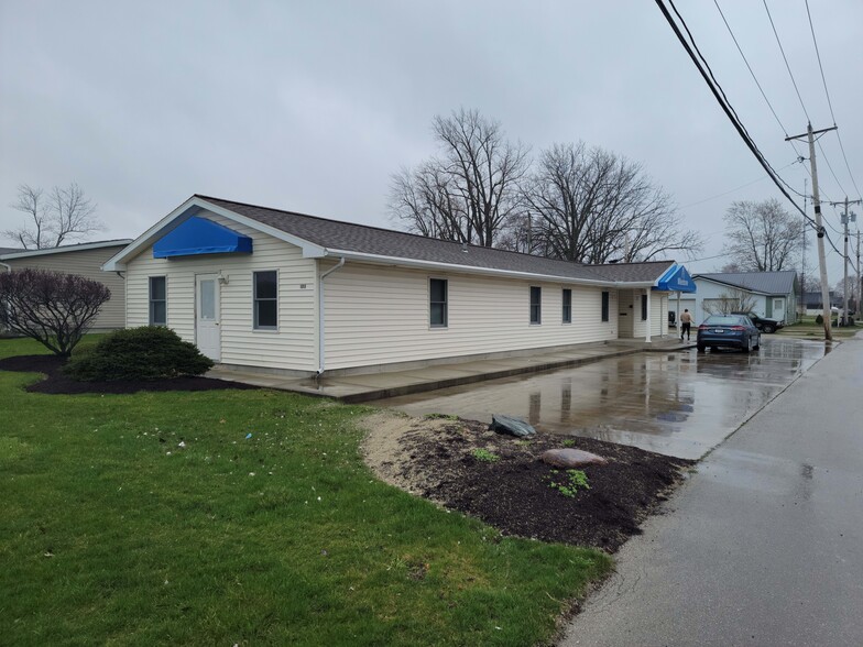 105 E Lafayette St, Portland, IN for sale - Building Photo - Image 2 of 15