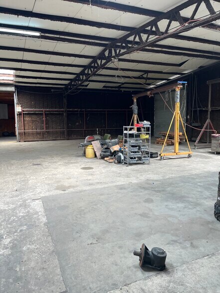 674 Highway 8, Sicily Island, LA à vendre - Photo du bâtiment - Image 3 de 11