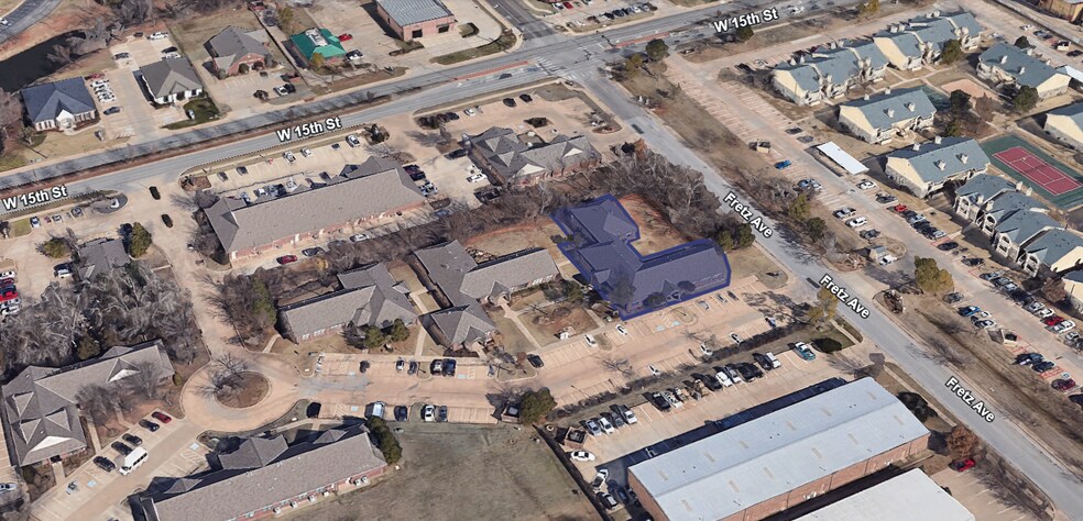 416 W 15th St, Edmond, OK for lease - Building Photo - Image 2 of 9