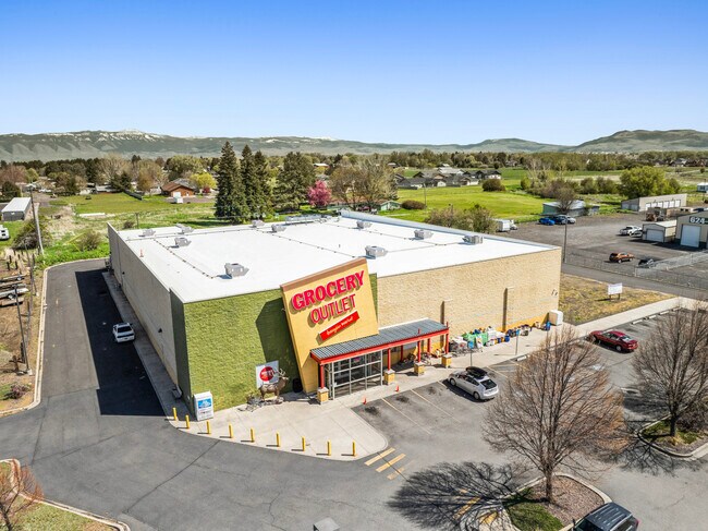 More details for 11301 Island Ave, Island City, OR - Retail for Sale
