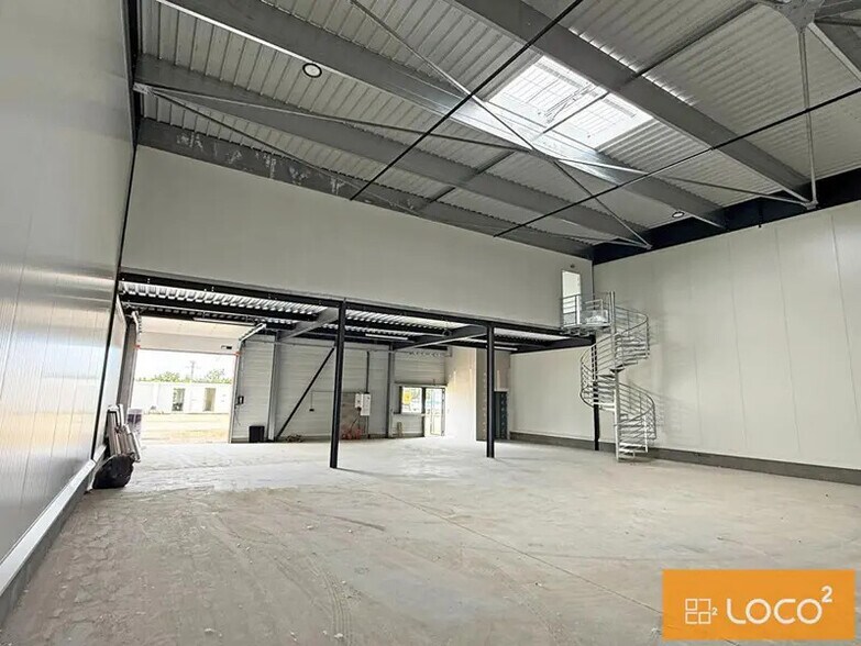 Flex dans Bruguières à louer - Photo du bâtiment - Image 3 de 6