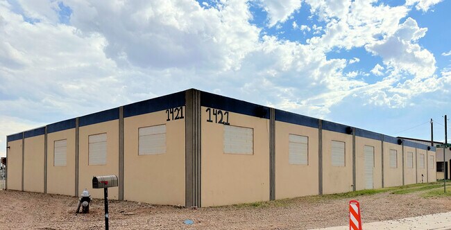 Plus de détails pour 1421 Mabry Dr, Clovis, NM - Industriel à vendre