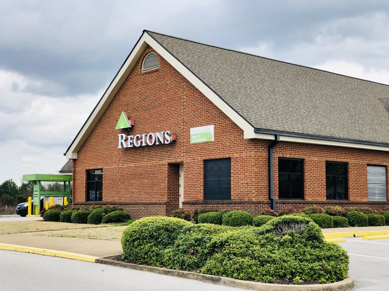 6238 Lee Hwy, Chattanooga, TN for sale - Primary Photo - Image 1 of 9