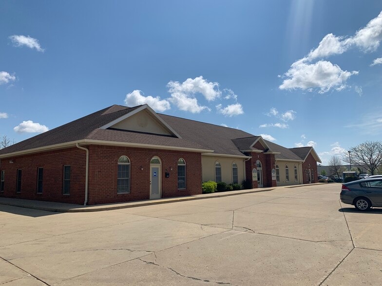 3652 Rome Dr, Lafayette, IN for lease - Building Photo - Image 3 of 9