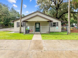 Plus de détails pour 102 S Highland St, Bushnell, FL - Commerce de détail à vendre