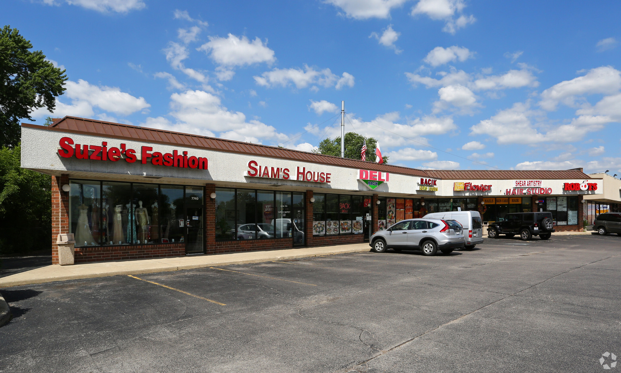 7740-7752 N Milwaukee Ave, Niles, IL for lease Building Photo- Image 1 of 5