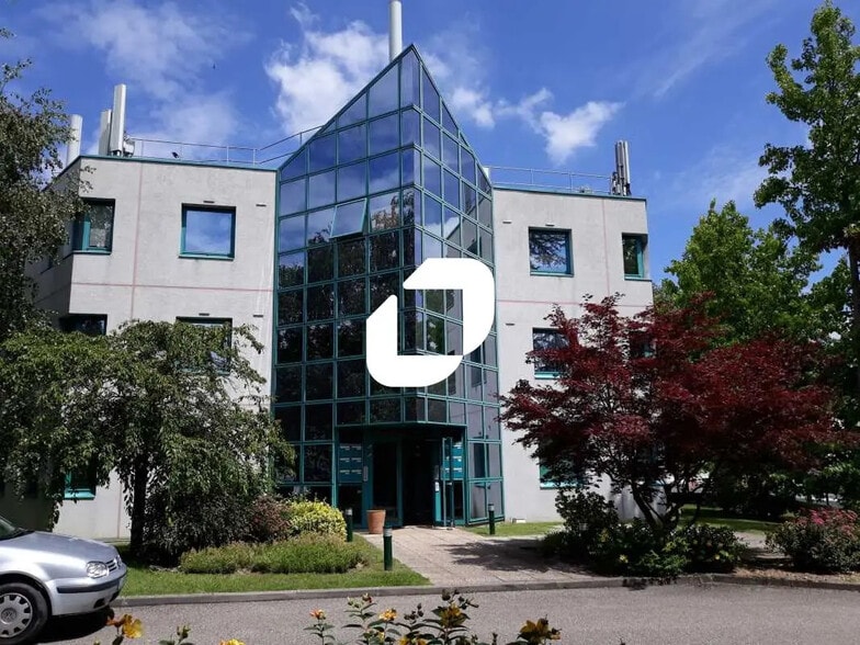 47 Rue Benoit Bennier, Charbonnières-les-Bains for lease - Building Photo - Image 1 of 20