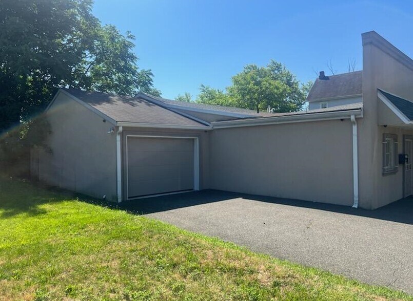 357 Elf Rd, Sewaren, NJ à vendre - Photo du bâtiment - Image 2 de 3